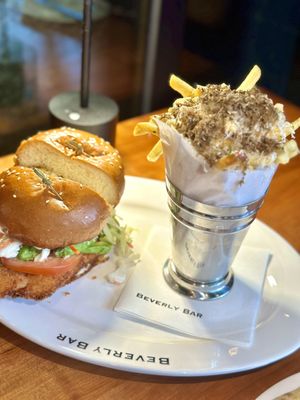 Beverly Bar - Beverly Hills Restaurant by null