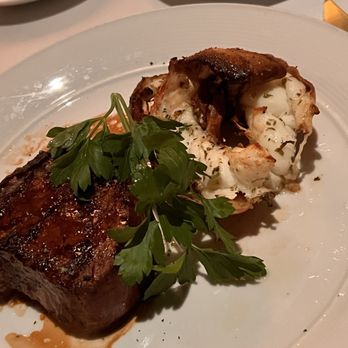 Eddie V's Prime Seafood - Filet & Lobster - Seafood Near Me - Austin, Texas Eddie V's Prime Seafood - Filet & Lobster - Seafood Near Me - Austin, Texas