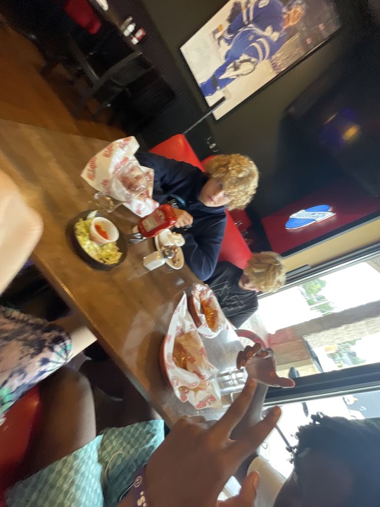 ST. LOUIS BAR & GRILL Updated September 2024 353 Duckworth Street