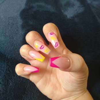 Lovely Nails & Spa - This is the beautiful design Thi did for me after I showed her my inspiration photo the lips are hand painted - Nail Salons Near Me - Montclair, California