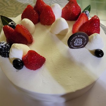 Paris Baguette - Strawberry Soft Cream Cake - Bakeries Near Me - Brea, California