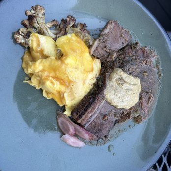 Pearl - Levantine spiced brisket - Bars Near Me - Petaluma, California Pearl - Levantine spiced brisket - Bars Near Me - Petaluma, California
