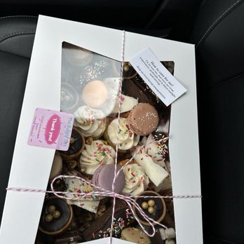 The Bubbly Tart - Graze Box (medium) - Desserts Near Me - Omaha, Nebraska The Bubbly Tart - Graze Box (medium) - Desserts Near Me - Omaha, Nebraska