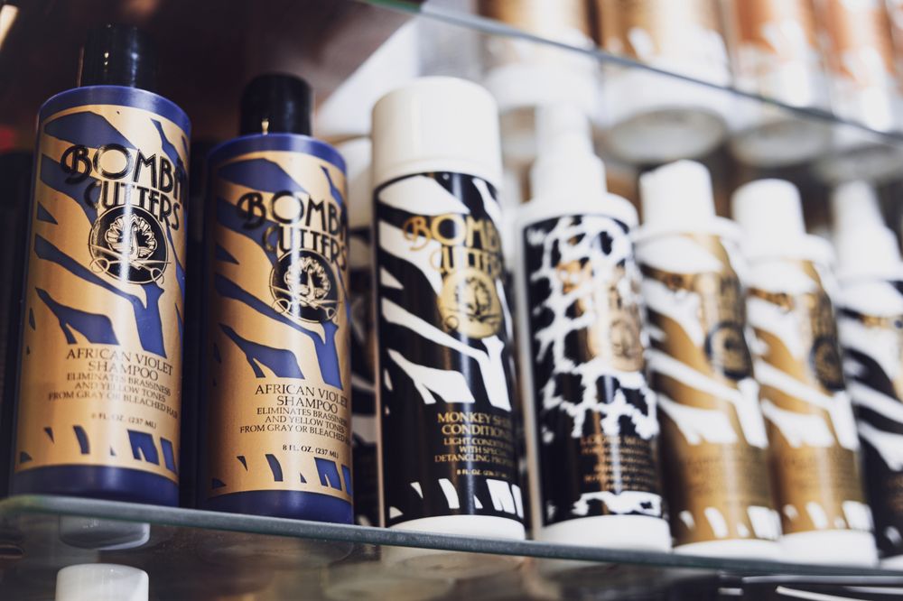 BOMBAII CUTTERSBUSINESS SOLD UNDER NEW NAME AND OWNERSHIP 110 Photos