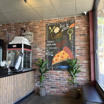 Curry Up Pizza - Front sign - Pizza Near Me - Yorba Linda, California Curry Up Pizza - Front sign - Pizza Near Me - Yorba Linda, California