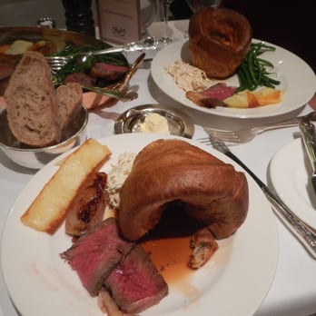 Rules - Rib of Beef on the bone for two with Yorkshire pudding, Anna potatoes, fine beans, roast shallots & fresh horseradish - British Near Me - London, XGL