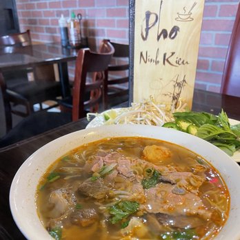 Pho Ninh Kieu - S7. Bun Bo Hue (Hue's Style) - Vietnamese Near Me - Parsippany, New Jersey