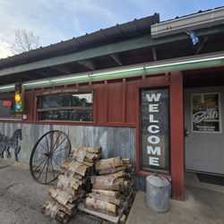 Burl's Country Smokehouse