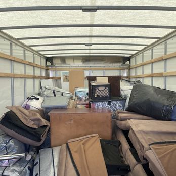 Logan Lift Express - Space behind the mattresses and mess packing job - Movers Near Me Logan Lift Express - Space behind the mattresses and mess packing job - Movers Near Me