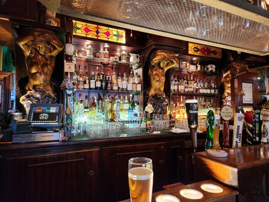 Fiddlers Green Irish Pub & Eatery by null