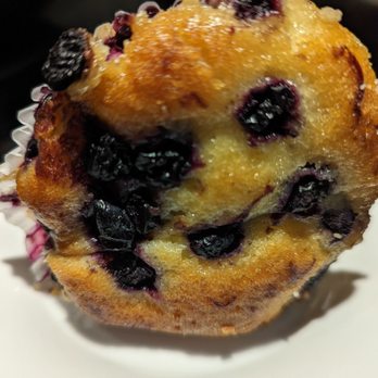 Mazzetti's Bakery - Large blueberry muffin looks great but ... - Bakeries Near Me - Pacifica, California