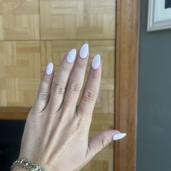 U Nails & Spa