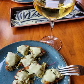 Amylos Taverna - Seafood Near Me - Astoria, New York