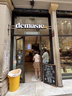Demasié by null