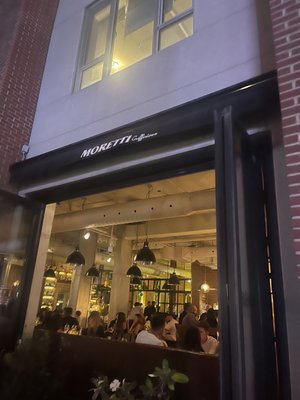 Pizzeria Moretti Griffintown by null
