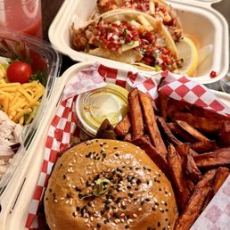 Smoked brisket burger