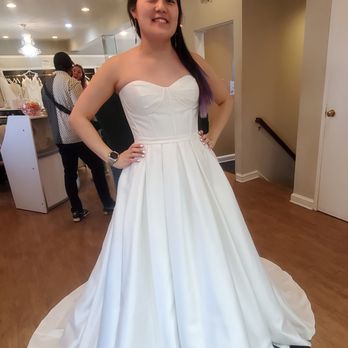 Ada Alteration - Before - front too long, no pockets - Sewing & Alterations Near Me - Alexandria, Virginia