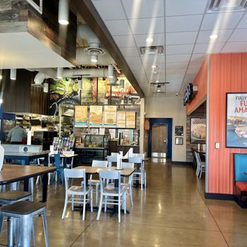 Schlotzsky's - Looking in restaurant - Delis Near Me - Branson, Missouri