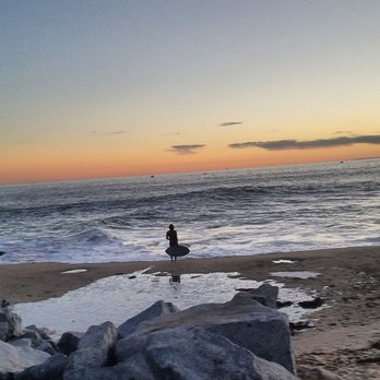 The Wedge - Beaches Near Me - Newport Beach, California