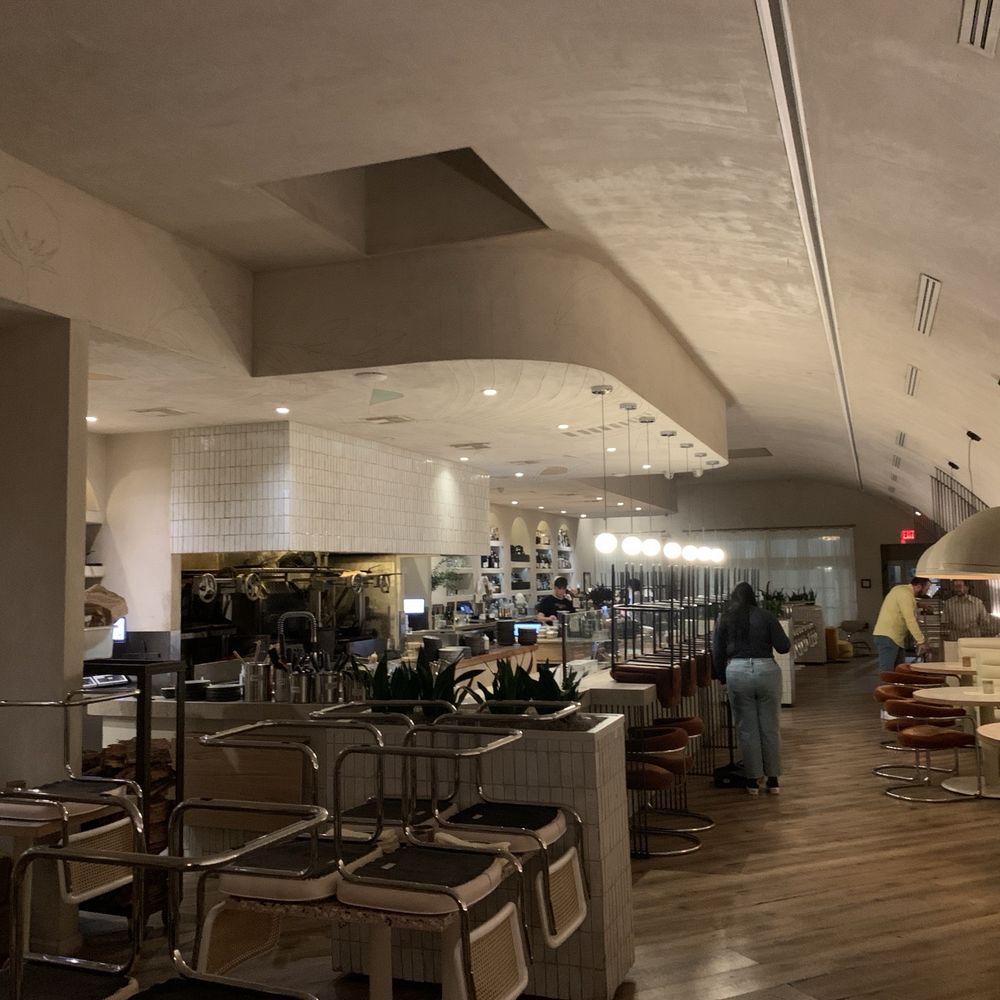 Vestal Restaurant - Restaurant - Cocktail Bars Near Me - Lafayette, Louisiana