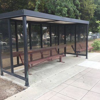 Caltrain Station - Sunnyvale - Another sheltered waiting area with bench on northbound platform - Train Stations Near Me - Sunnyvale, California