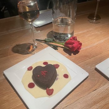L'Experience Paris - Bellevue - Bakeries Near Me - Bellevue, Washington