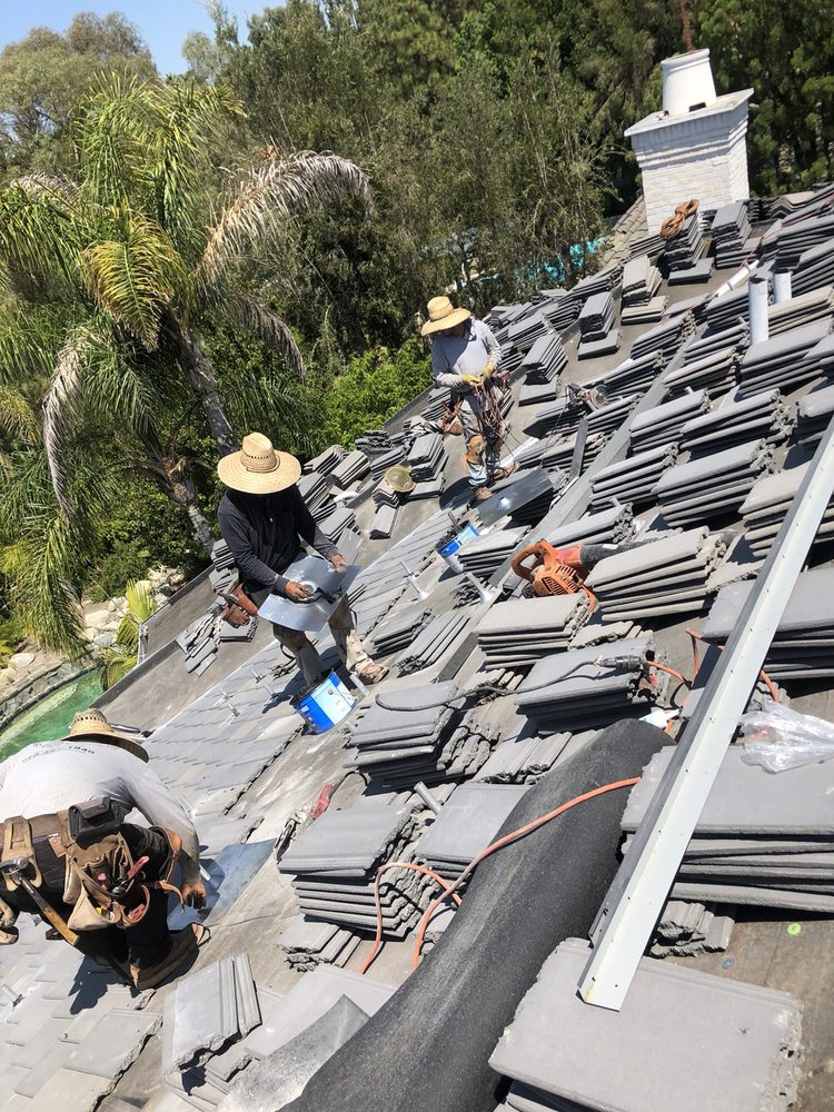 Slide of Lopez Roofing