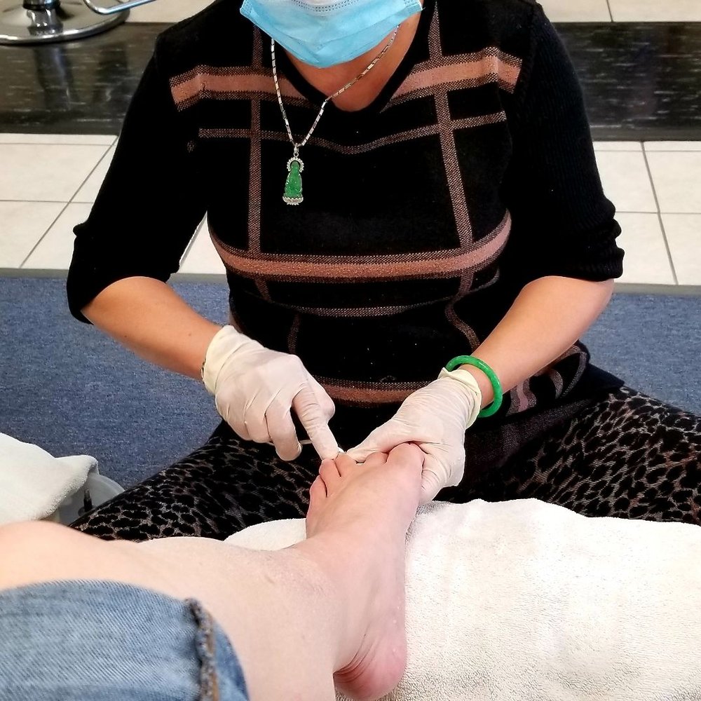 Dream Lady Nails - Linda working lighting fast on my feet and then on my lower legs for waxing. Thanks again, Linda! - Nail Salons Near Me - San Gabriel, California Dream Lady Nails - Linda working lighting fast on my feet and then on my lower legs for waxing. Thanks again, Linda! - Nail Salons Near Me - San Gabriel, California