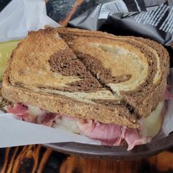 Full Bellie Deli - The Ruben