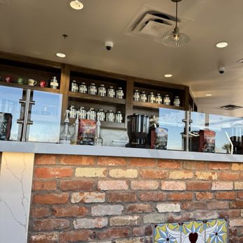 Urth Caffe - Coffee & Tea Near Me - Henderson, Nevada