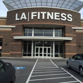 LA Fitness - Gyms Near Me - Cranston, Rhode Island