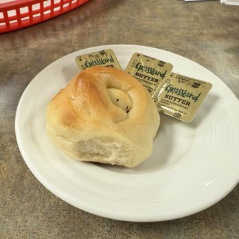 Italiano's Restaurant - Yummy fresh baked rolls. - Italian Near Me - River Oaks, Texas Italiano's Restaurant - Yummy fresh baked rolls. - Italian Near Me - River Oaks, Texas