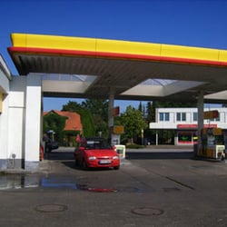Shell-Station