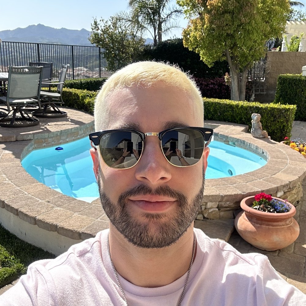 Modelcuts - Hair dyed - Hair Salons Near Me - Studio City, California Modelcuts - Hair dyed - Hair Salons Near Me - Studio City, California