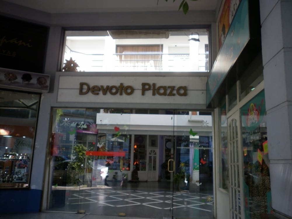 Devoto Plaza