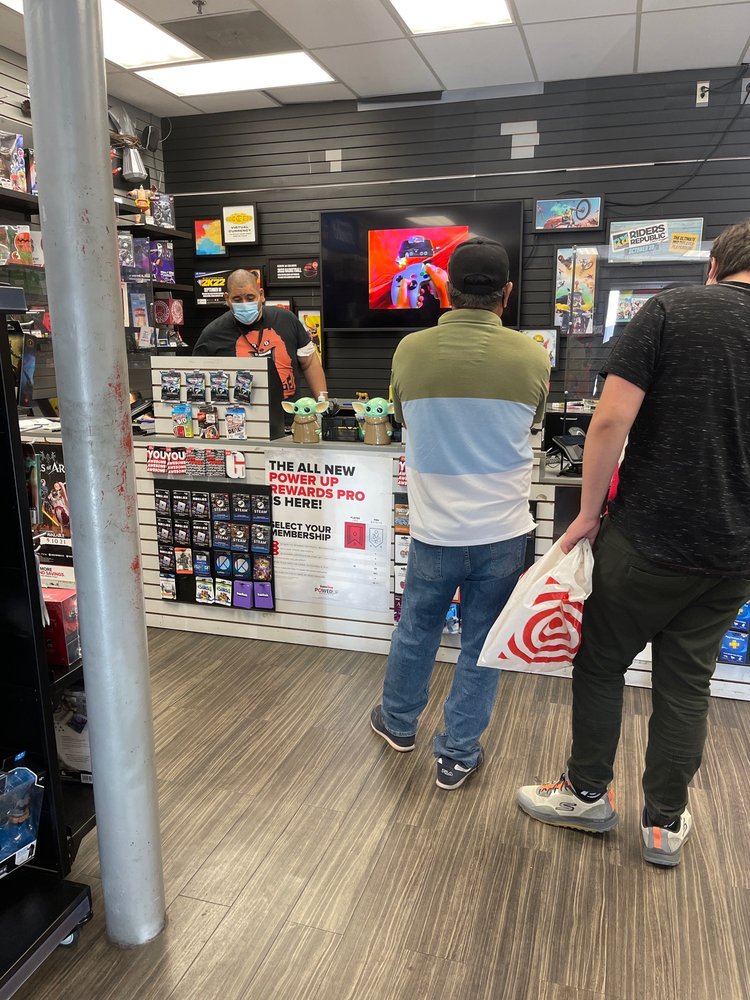 GAMESTOP Updated October 2024 17 Reviews 2657 Fashion Pl