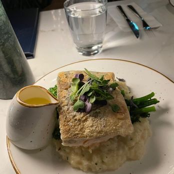 Bow & Stern - Seafood Near Me - Burnaby, British Columbia