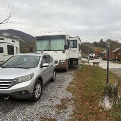 Cove Creek RV Resort - Mountain View campsite