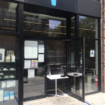 Blue Bottle Coffee - Williamsburg - Coffee & Tea Near Me - Brooklyn, New York