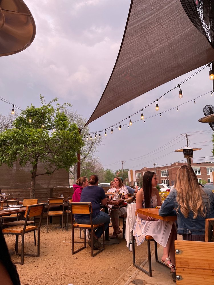 Pie Tap Pizza Workshop + Bar