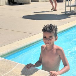 Clean pools