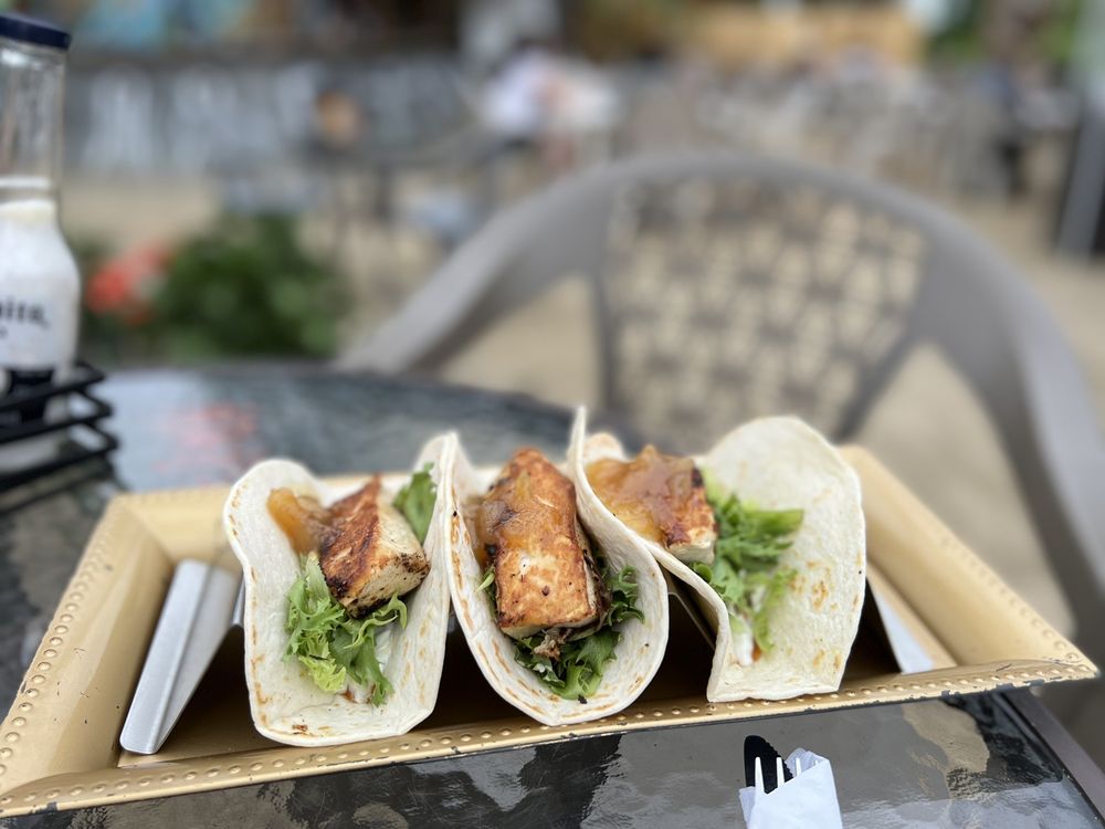 Social spots from Kelly's Riverside Saloon