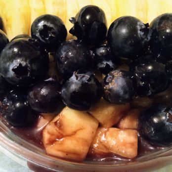 Baya Bar - Acai & Smoothie Shop - Acai U Later Acai Bowl with tiny cuts of pineapple - Coffee & Tea Near Me - Layton, Utah