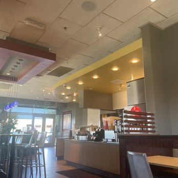 Habit Burger & Grill - Inside - Burgers Near Me - Palm Desert, California Habit Burger & Grill - Inside - Burgers Near Me - Palm Desert, California