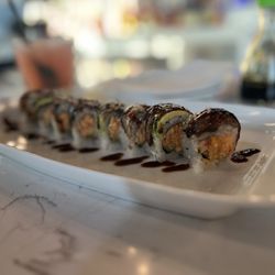 High Tide - dragon roll