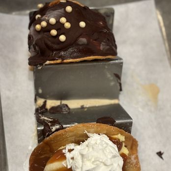 Agave & Rye - Indianapolis - Chocolate dessert and banana foster - New American Near Me - Indianapolis, Indiana