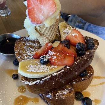Hash Kitchen - Banana split French toast - Breakfast & Brunch Near Me - Scottsdale, Arizona