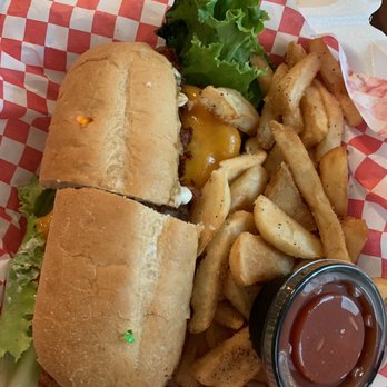 The British Bulldog Pub - Fried fish sandwich - British Near Me - Columbia, South Carolina The British Bulldog Pub - Fried fish sandwich - British Near Me - Columbia, South Carolina