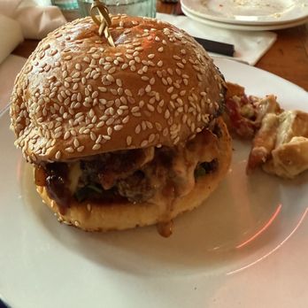 Lucky Buns - Bogan Bun - Burgers Near Me - Washington, DC, District of Columbia Lucky Buns - Bogan Bun - Burgers Near Me - Washington, DC, District of Columbia
