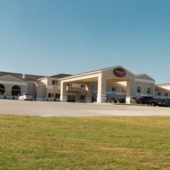 Parkfield Inn - Warsaw Exterior - Hotels Near Me - Warsaw, Missouri Parkfield Inn - Warsaw Exterior - Hotels Near Me - Warsaw, Missouri